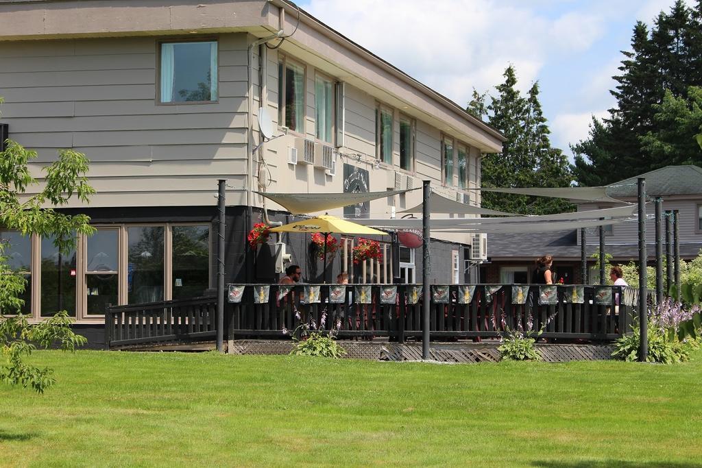 The Fort Nashwaak Motel Fredericton Buitenkant foto